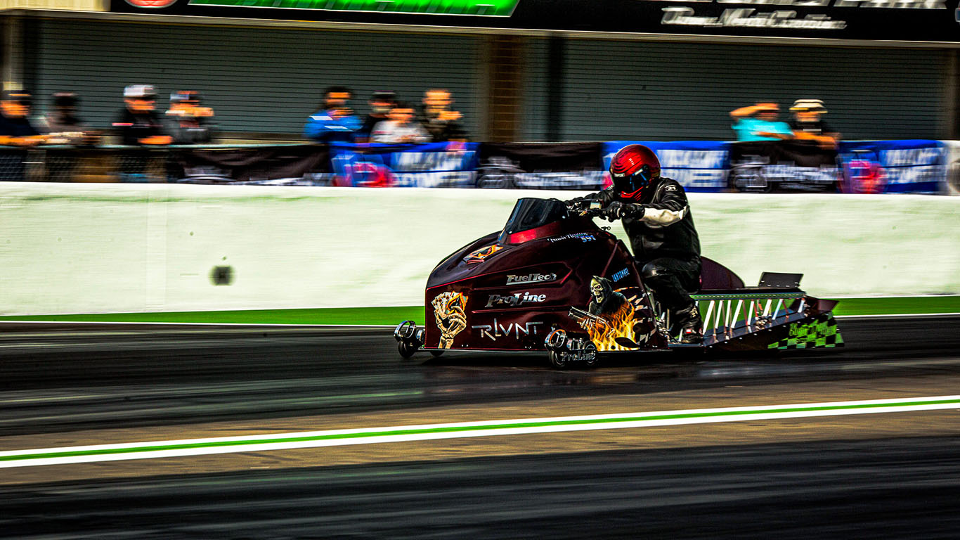 Shaving Seconds with Science: Why Carbon Fiber is the Ultimate Racing Advantage